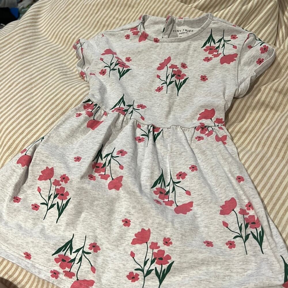 Tiny tribe cut out back dress size 4